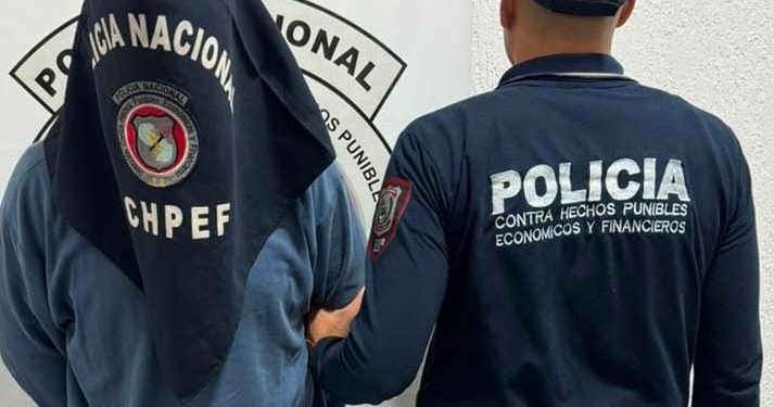 Detienen a dos hombres vinculados a un caso de estafa mediante sistemas informáticos