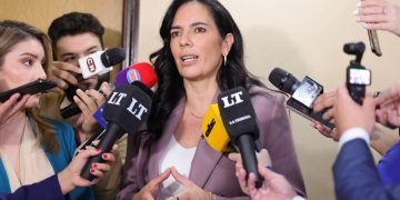 Ministra de Obras explica que demoras judiciales en expropiaciones afectaron los plazos en Pedrozo