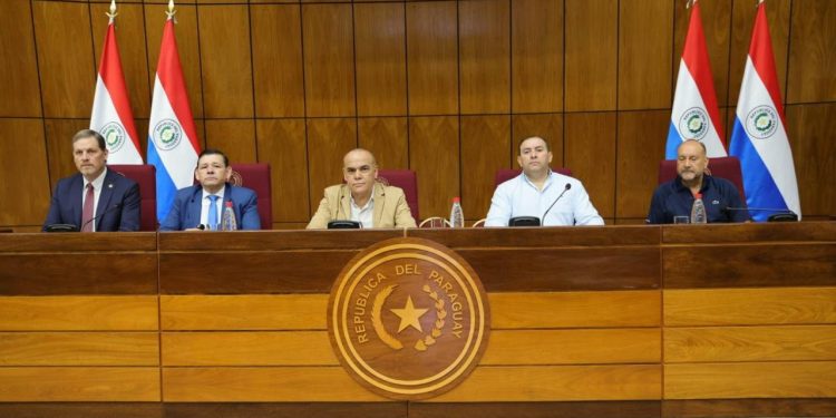 Proponen títulos inmediatos y facilidades de pago en reforma al Estatuto Agrario