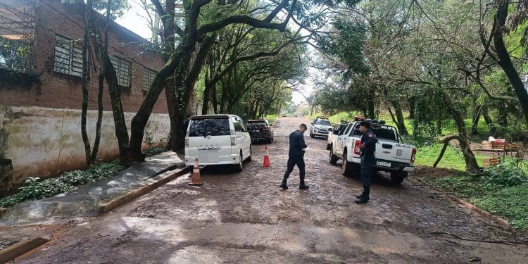 Doble homicidio y robo en Encarnación: atacan a balazos a compradores de oro en un parque recreativo