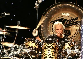 Frank Beard, legendario baterista de ZZ Top, falleció a los 77 años