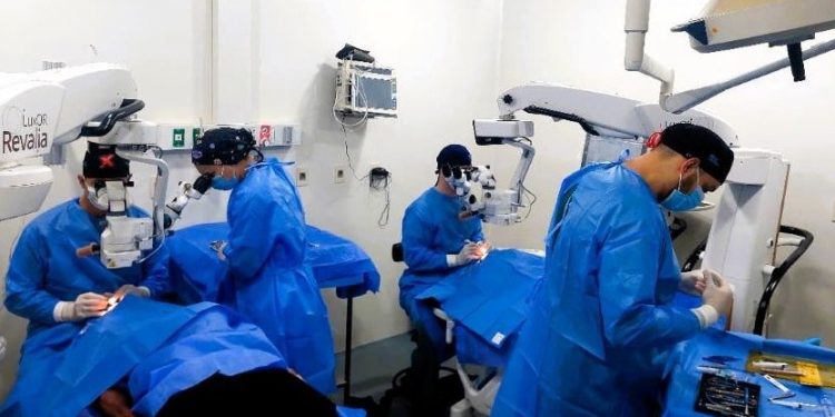 Salud visual: más de 46 mil atenciones y 1.500 cirugías de cataratas