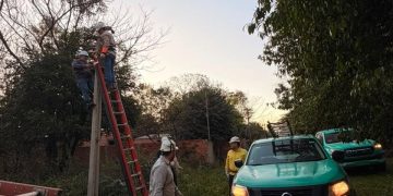 ANDE sacó 52 conexiones clandestinas durante operativo en Coronel Oviedo