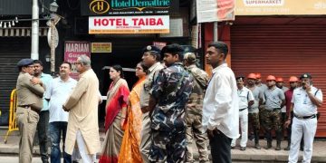 Al menos nueve muertos en un incendio en un hotel en India