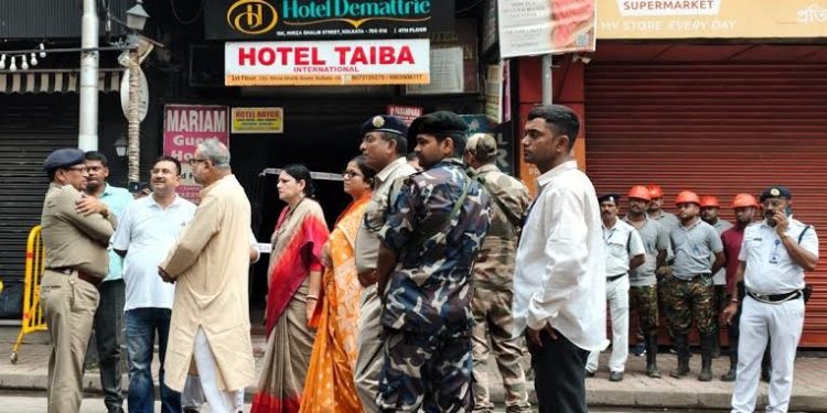 Al menos nueve muertos en un incendio en un hotel en India