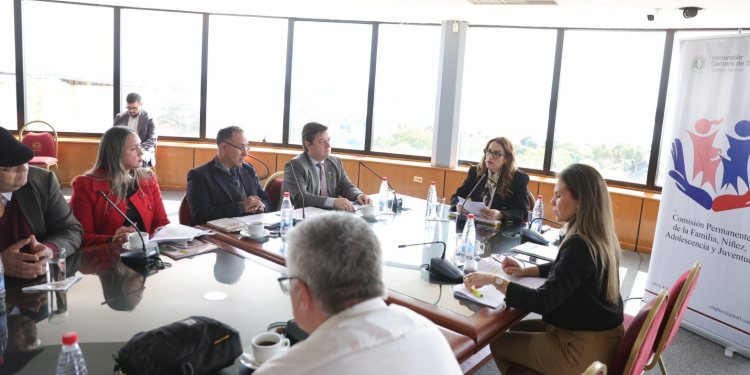Proponen modificaciones al proyecto contra el acoso escolar y ciberacoso