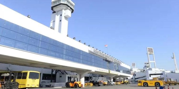 Agencias piden intervención de la DINAC tras reiteradas cancelaciones y demoras de la aerolínea Paranair