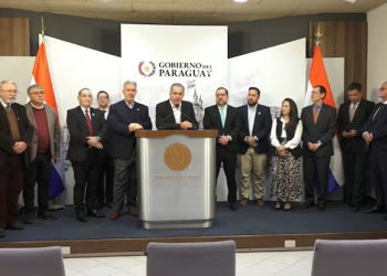 Gobierno presenta borradores de ley para reformar el sector eléctrico y convoca a debate con el sector privado