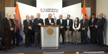 Gobierno presenta borradores de ley para reformar el sector eléctrico y convoca a debate con el sector privado