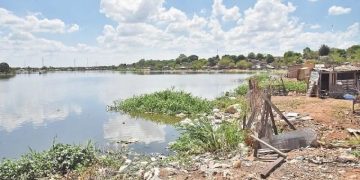 Bebé de un año muere ahogado en una laguna en el barrio Tablada Nueva