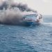 Incendio de un ferry dejó cinco muertos y una intensa búsqueda de desaparecidos
