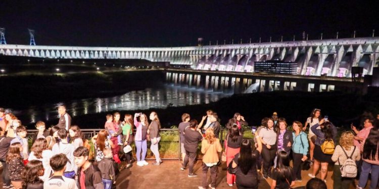 Un último resplandor: ITAIPU despide su histórico espectáculo de luces para dar paso a la modernidad