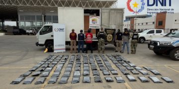 DNIT detectó 304 kilos de marihuana en un camión en Puente de la Integración