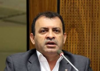 Diputado defiende proyecto de jubilación parlamentaria y resalta la eliminación de fondos del Estado
