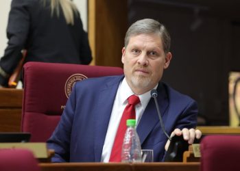 Modifican proyecto de emergencia del IPS para agilizar contratación de médicos y compra de insumos