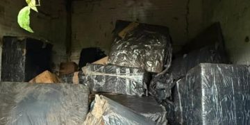 Abandonan carga de electrónicos tras cruce clandestino por río Paraná