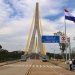 Camioneros brasileños se movilizan por restricciones en Puente de la Integración