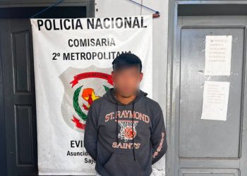 Policía demoró a un hombre que intentó ingresar con una camiseta de Olimpia al sector de Cerro Porteño