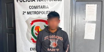 Policía demoró a un hombre que intentó ingresar con una camiseta de Olimpia al sector de Cerro Porteño