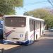 Un bus repleto de pasajeros pierde el eje trasero y deja heridos leves
