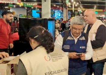 SEDECO aclara que los comercios no pueden cobrar recargos ni exigir importes mínimos para pagos con tarjeta