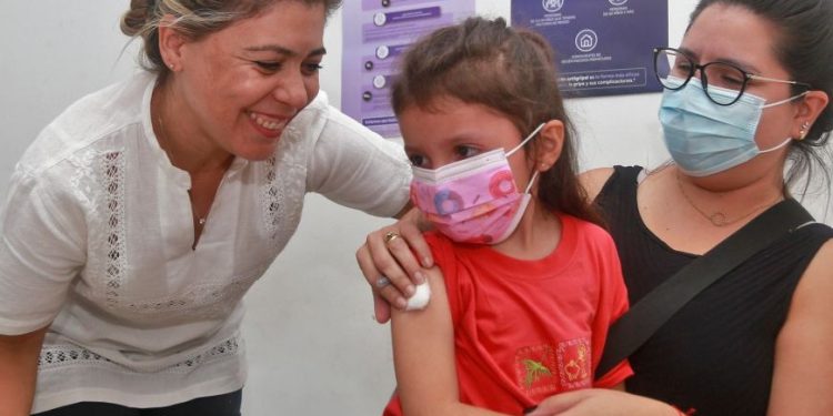 El Ministerio de Salud insta a vacunarse ante la baja cobertura y 39 muertes por virus respiratorios