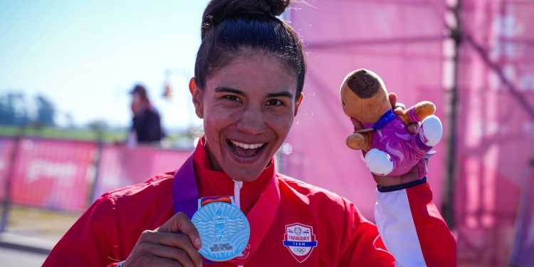 Juegos Sudamericanos 2026: Agua Marina Espínola se alzó con la medalla de plata en Ciclismo de Ruta