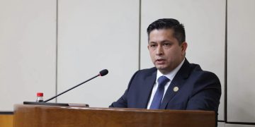 Armindo Torres es electo como nuevo Subcontralor General de la República