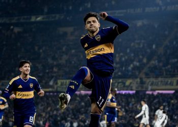 Ángel Romero se destapó con un doblete y su Boca sigue de racha