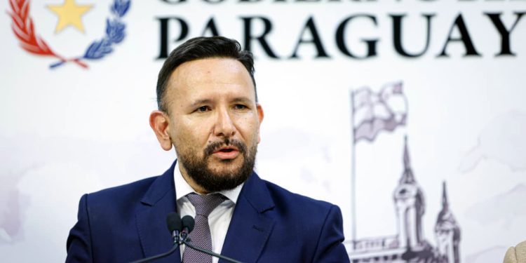 Nuevo titular del IPS prometió normalizar fármacos en tres semanas