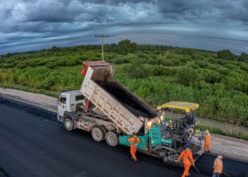 Piden acelerar obras y preparar a empresas paraguayas para el crecimiento