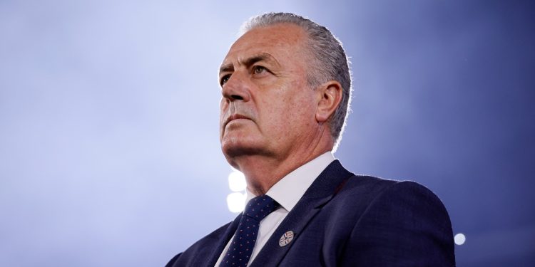Alfaro da a conocer la primera lista de Paraguay post mundial 2026