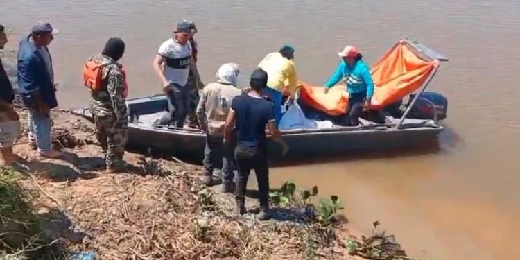 Vallemí: encuentran sin vida a mujer que cayó al río y sigue búsqueda de adolescente