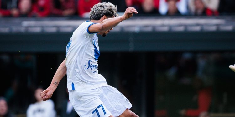 Ronaldo Martínez volvió a convertir para Vélez