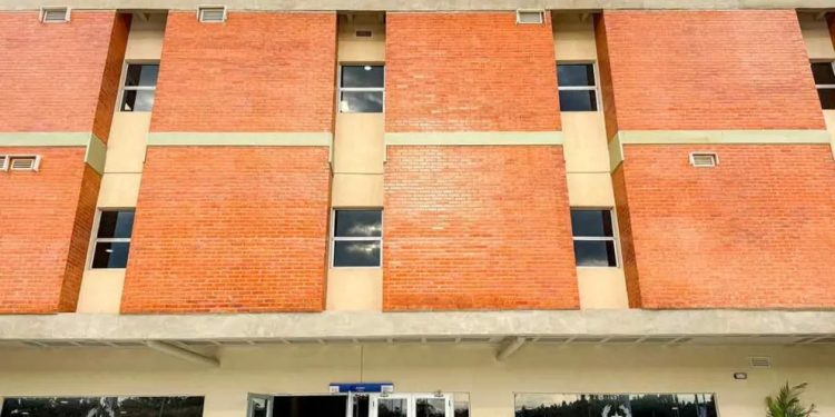 Hospital General de Itapúa atendió a más de 10.000 extranjeros en su primer año de funcionamiento