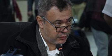 Blasco cuestiona contrato colectivo y denuncia intento de blindar a funcionarios municipales