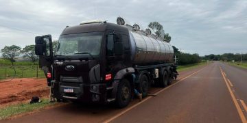 Incautan camión cisterna robado en Brasil y abandonado en Canindeyú