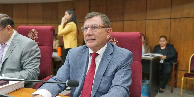 Senador advierte que pedidos masivos de informes restan credibilidad al sistema bancario
