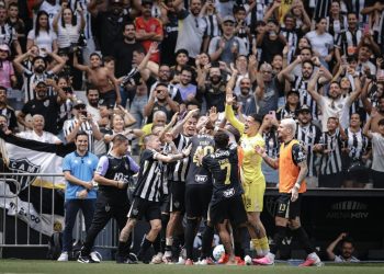 Atlético Mineiro remontó, eliminó a Santos en penales y espera en semis a Montevideo City o Cienciano