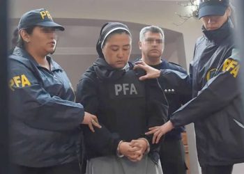 Exmonja condenada a 20 años de prisión por abuso sexual de niños sordos