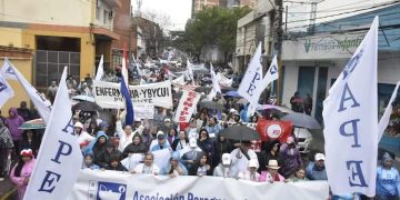 Enfermeros elegibles anuncian manifestación frente al Ministerio de Salud