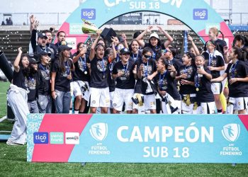 Olimpia se consagró bicampeón invicto del Campeonato Anual FEM Sub 18