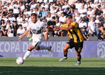 Olimpia enfrentará en Sajonia a un Guarani que estrena DT