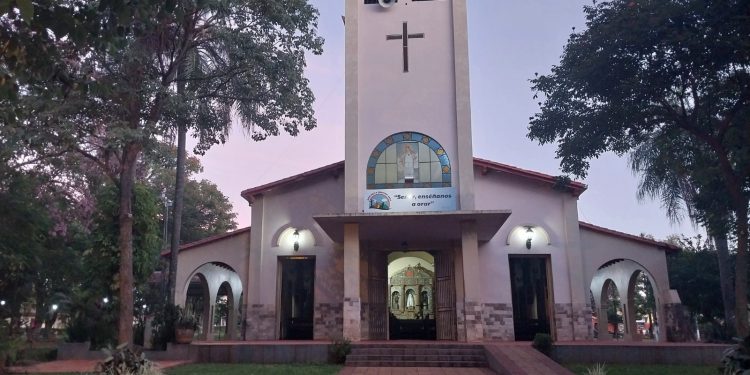 MOPC restaura retablos e imágenes de la Iglesia Virgen de las Mercedes de Caraguatay