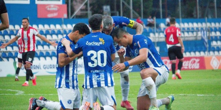 Primera B 2026: 12 de Octubre de Itauguá se mantiene como líder y Atlántida escolta
