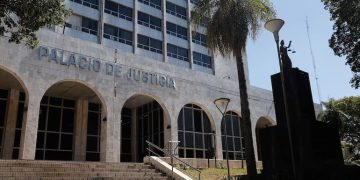 Desestiman denuncia contra la Corte por supuestos sobrecostos en compra de vehículos