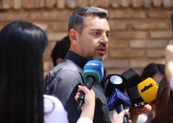 Alliana reclamó «respeto por sus tiempos» para definir su dupla Presidencial