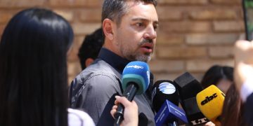 Alliana reclamó «respeto por sus tiempos» para definir su dupla Presidencial
