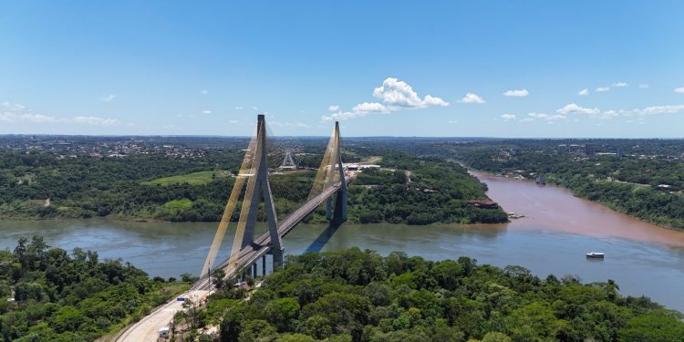 Habilitan el Documento de Tránsito Vecinal Fronterizo para el Puente de la Integración