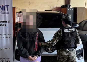 Retienen dos vehículos en el Puente de la Amistad, uno denunciado como robado en Brasil